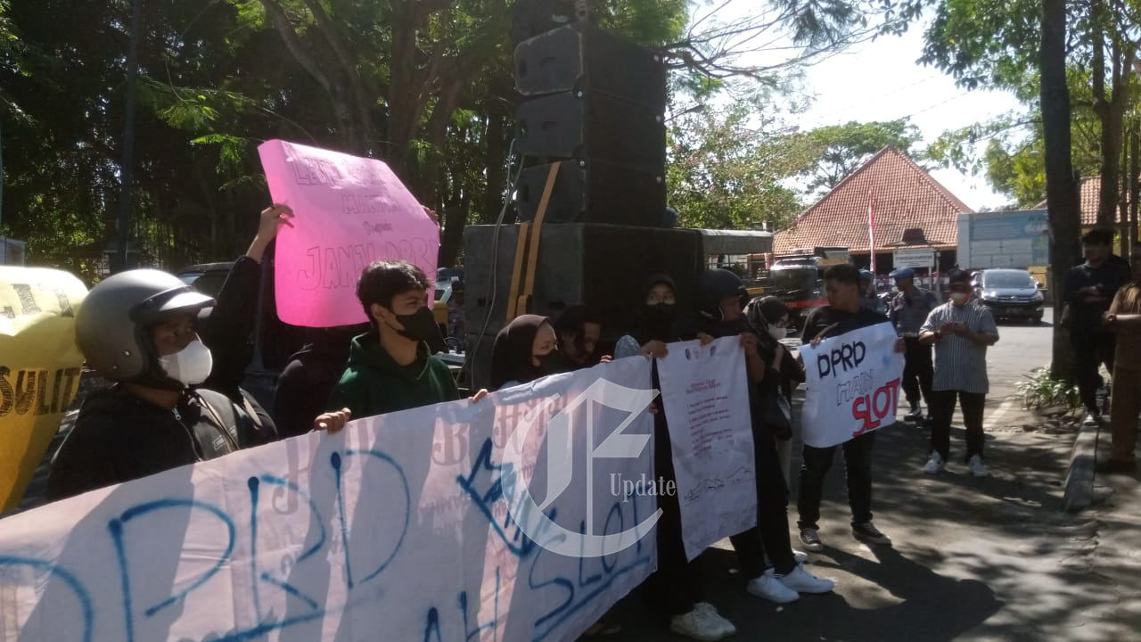 foto: Aliansi Mahasiswa Tulungagung gelar unjuk rasa